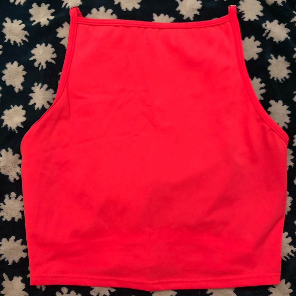 Kortni jeane squared up top